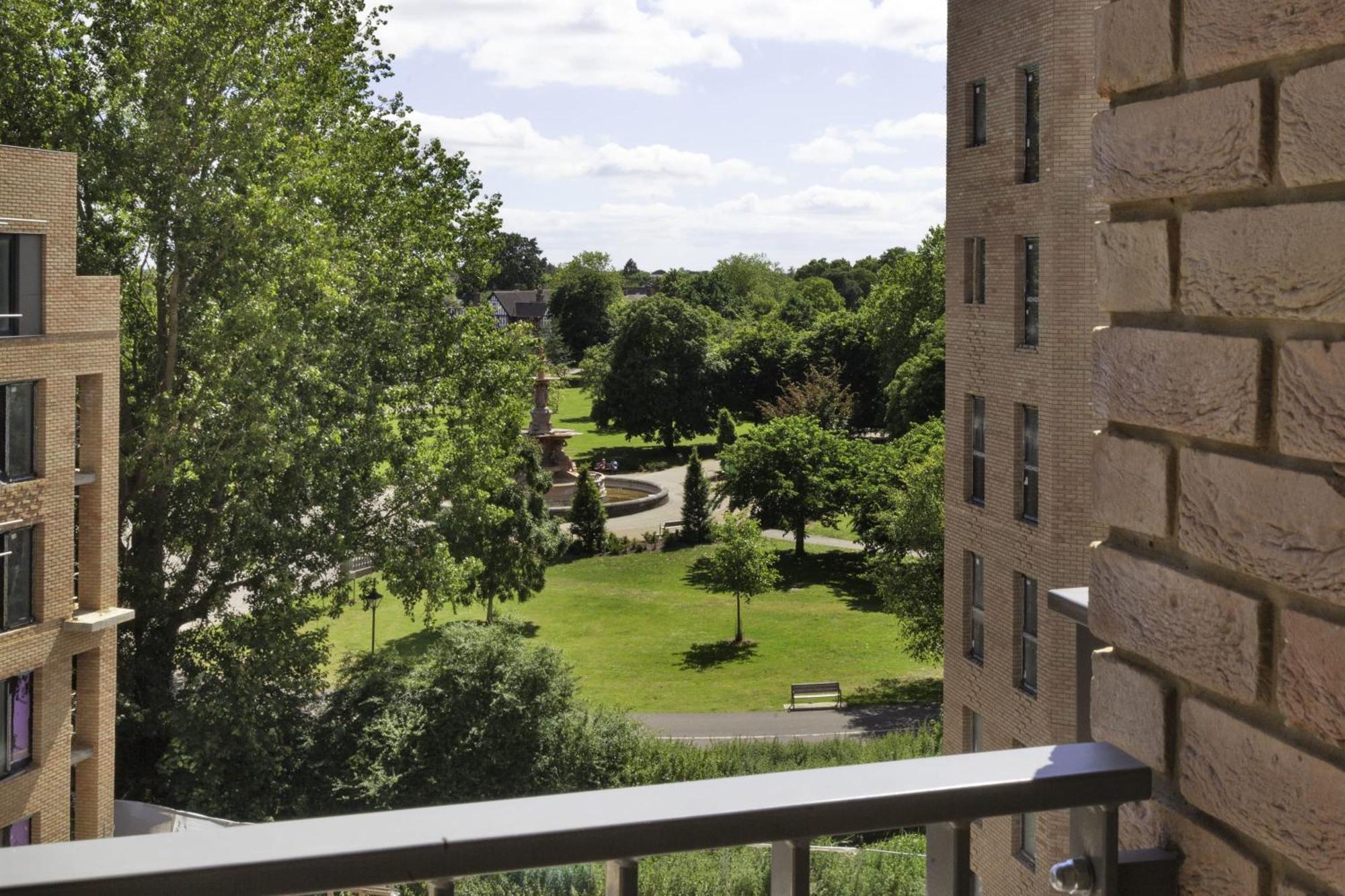 Lovely 2 Bedroom Apartment In Central Ashford Άσφορντ Εξωτερικό φωτογραφία